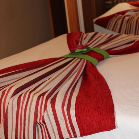 Hotel Regio 2 Cádiz Buitenkant foto