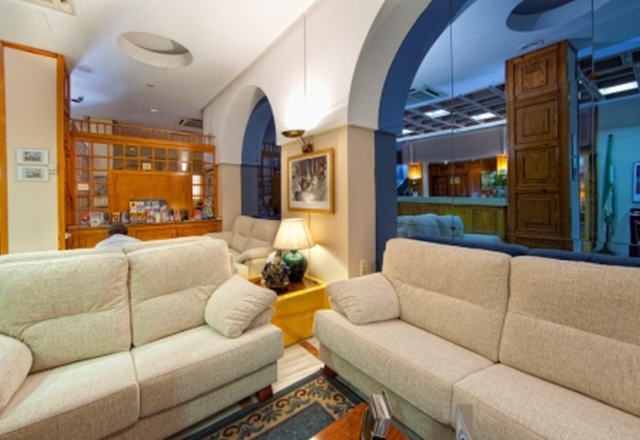 Hotel Regio 2 Cádiz Buitenkant foto