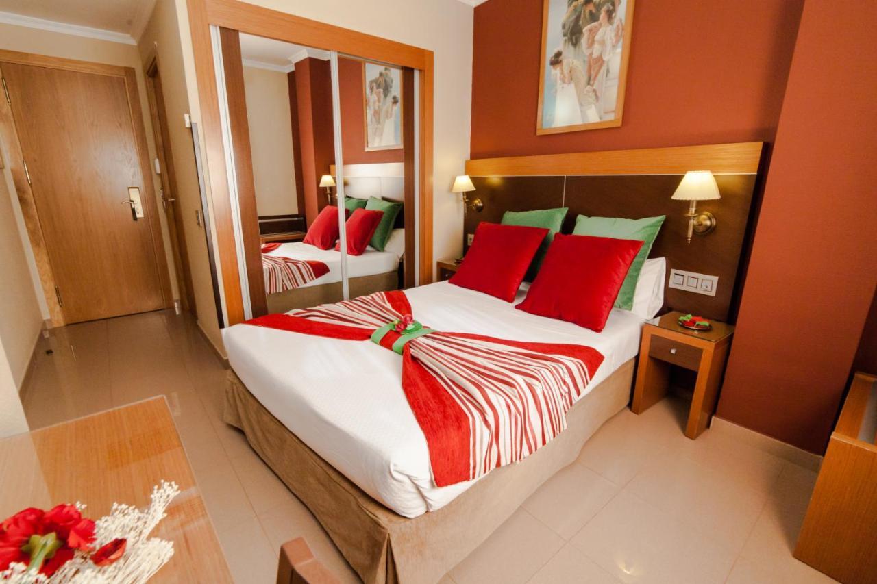 Hotel Regio 2 Cádiz Buitenkant foto