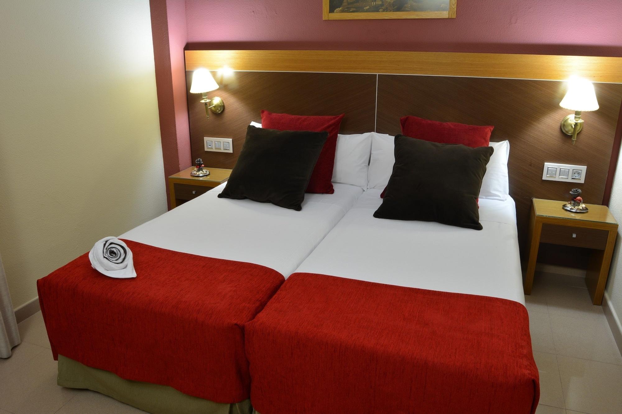 Hotel Regio 2 Cádiz Buitenkant foto